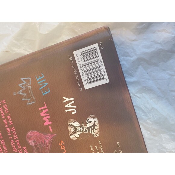 Descendants: Mal's Spell Book by Disney Books 2015 First Edition - Picture 7 of 9